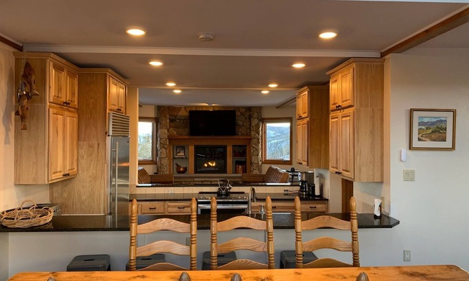 Winter Park Highlands House | Secluded home overlooking Fraser River with hot tub, 3 fireplaces, amazing views