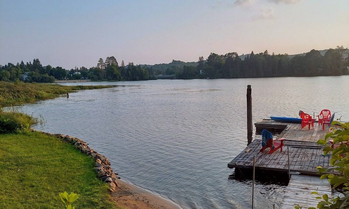 Kearney Cottage | Secluded Lakefront Escape on 1.5 Acres of Pristine Waterfront