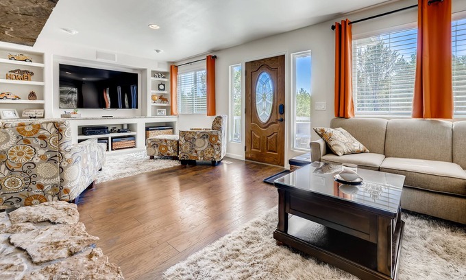 Fairplay House | Secluded Modern Mountain Home~3 bedrooms~Hot Tub