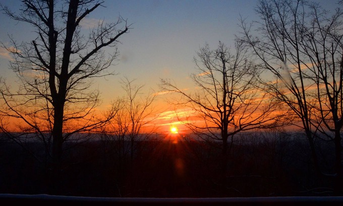 Berkeley Springs House | Secluded Mountain Home w/WiFi, 4 Decks, King Bed, Hiking Trails, EV Charger