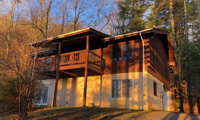 Hendersonville Cabin | Secluded Mountain Cabin In Apple-Picking Country