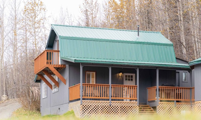 Lazy Mountain Cabin | Secluded Mountain Lake Cabin: