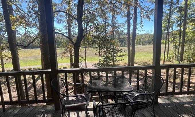 Pickens House | Secluded, peaceful cabin with walking trails & stocked ponds in SE Oklahoma