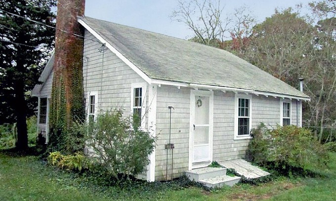 Wellfleet Cottage | Secluded, Rustic and Quiet in the National Seashore (1424)