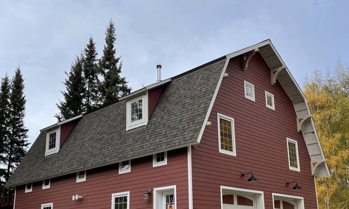 Fairbanks House | Secluded Suite in the Hills