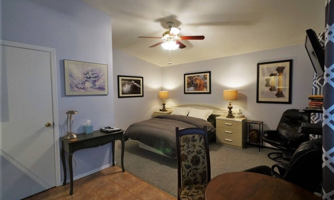 Alden Manor Apartment | Secluded, Sunny Studio. Fully Private: entrance, bath, bedroom, kitchen & Patio