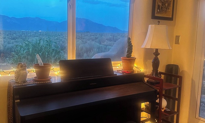 Taos House | Secluded Taos Sanctuary – Stunning Views, Hot Tub & Fireplace