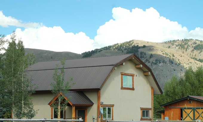 South Park House | Secluded Teton views with close to town convenience in a private, rural setting