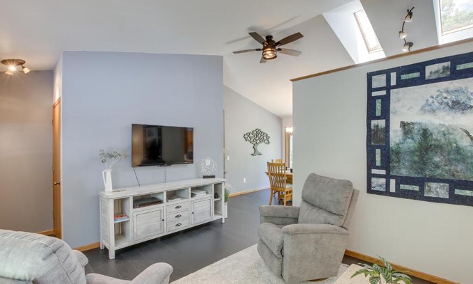 Pine River House | Secluded Wautoma Home with Fire Pit!