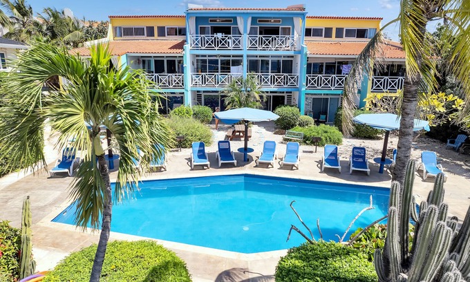 Playa Pabou Apartment | Second floor oceanfront apartments in the center of Kralendijk!