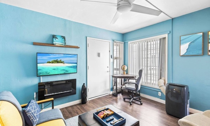 Central Mission Beach Apartment | Second Floor Studio in Mission Beach