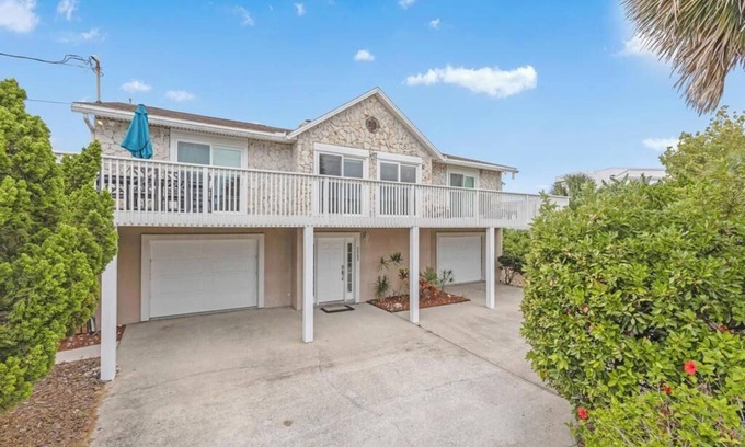 Vilano Beach House | Second Wind - Chic 5BR home w pool & balcony views