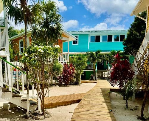 San Pedro Bed & Breakfast | Secret Beach Cabanas