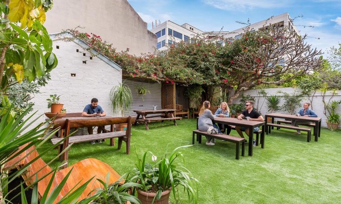 Redfern Hostel | Secret Garden Backpackers, Sydney