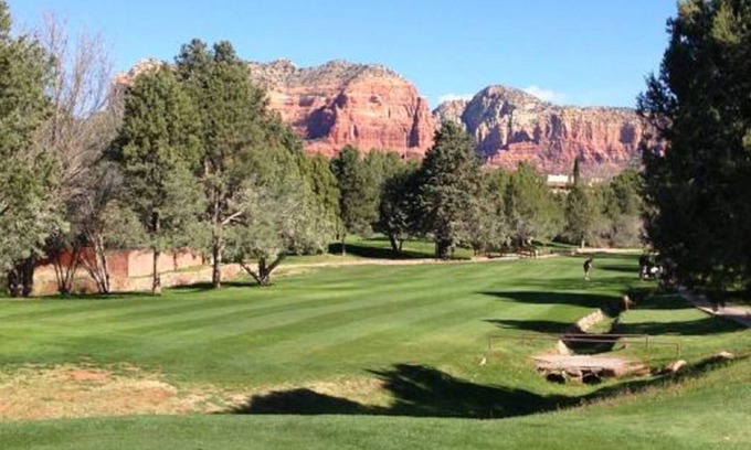 Oak Creek Condo | Sedona Condo on the 6th Hole of Canyon Mesa Country Club 1645 sq. ft.