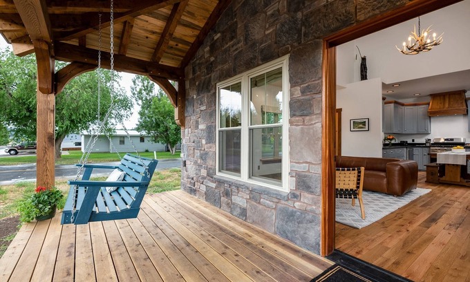 Pagosa Springs House | See Fall's Changing Colors! Pagosa Hygge: Updated Amenities, Close to Downtown and Hot Springs!