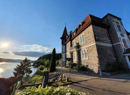 Faulenfurst-Seebrugg Hotel | Seehotel Hubertus