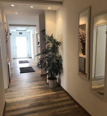 Isny im Allgaeu House | Sehr zentrales und modernes Zimmer in Isny im Allgäu mit Gemeinschaftsbad