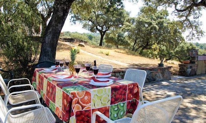 Villaviciosa de Cordoba Cottage | Self catering Cortijo de Camama for 8 people