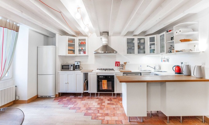 Conflans-Sainte-Honorine Apartment | Self catering Apartment Conflans bord de Seine