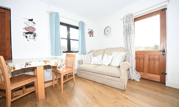 Howlett End Cottage | Self catering B&B or short holiday let