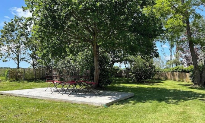 Ploneour-Lanvern House | Self-catering cottage near Bigouden beaches. Pets welcome