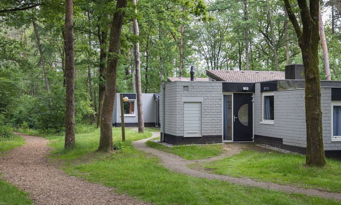 Kootwijk Cottage | Semi-detached bungalow for 2 persons
