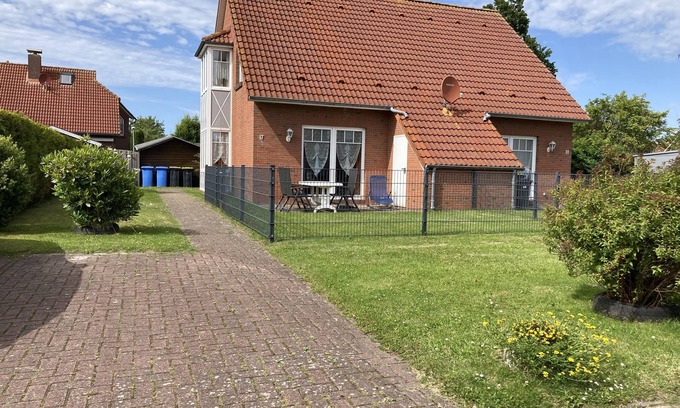 Neßmersiel House | Semi-detached buccaneers in the coastal resort Neßmersiel