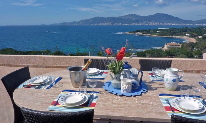 Porticcio House | Semi-detached house, 150 m. from the sea. Amazing view over the gulf of Ajaccio!