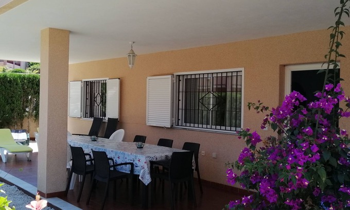 Puerto Marino House | Semi-detached with garden + swimming pool near beach, WIFI fiber + garage