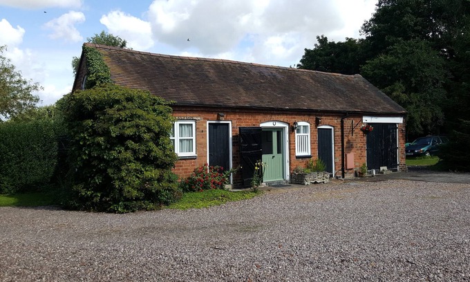 High Ercall House | Semi-rural Shropshire. Peaceful, comfortable, central - relax!
