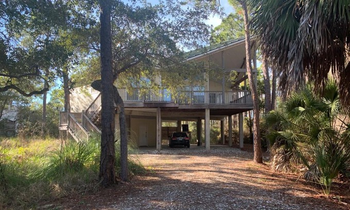 Sea Palm Village House | Seminole Wind