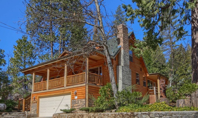 Bass Lake Cabin | SEMPER FI TLF with Boat Slip