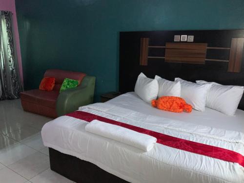 Ojodu Hotel | SENATOR'S SUITES and TOWERS HOTEL