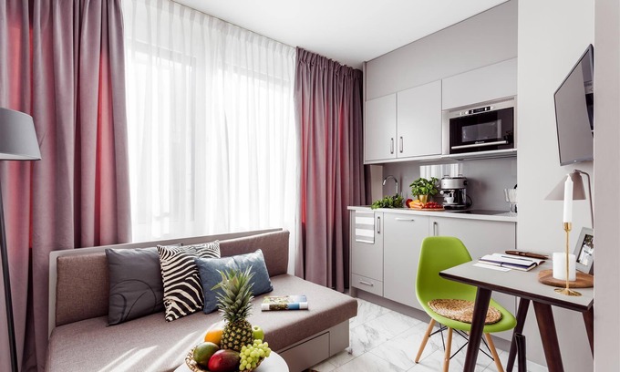 Bahnhofsviertel Apartment | Senior 2 Bedroom Apartment