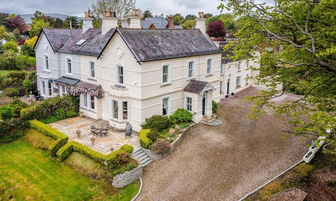Warrenpoint Bed & Breakfast | Sennen House