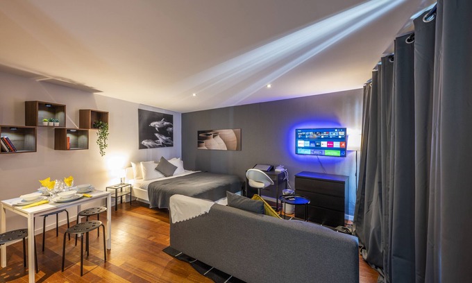Matonge Apartment | Sensational Studio in Brussels