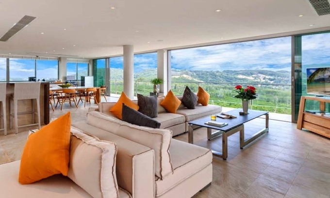 Choeng Thale Villa | Sensational Layan Beach 7 Bedroom Villa