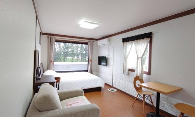 Pyoseon House | Seogwipo Shineville Pension