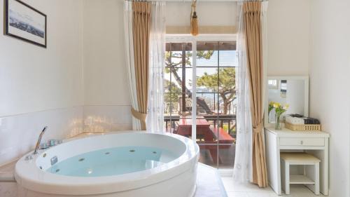 Suwon House | seonjaedo secret spa pension