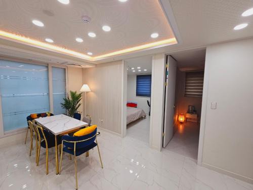 Hwagok-dong Villa | Seoul Hwaogok large three bedroom - 10mins to Gimpo Airport
