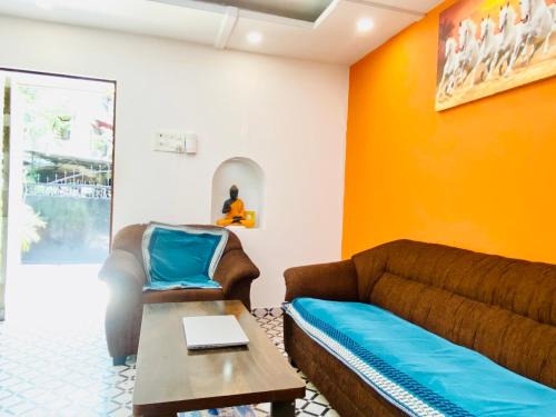 Kalyani Nagar Bed & Breakfast | Separate 2 AC Rooms Kalyani Nagar Near Pune Airport Osho Garden WTC