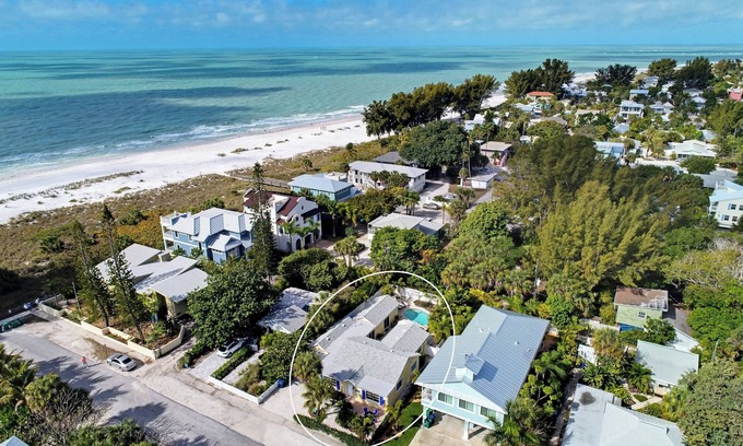 Anna Maria House | September Golf Cart Special