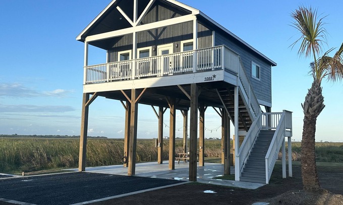 Port Bolivar House | September Sale! Walk2Beach Getaway Community Pool Peaceful Balcony Sunset!🌅
