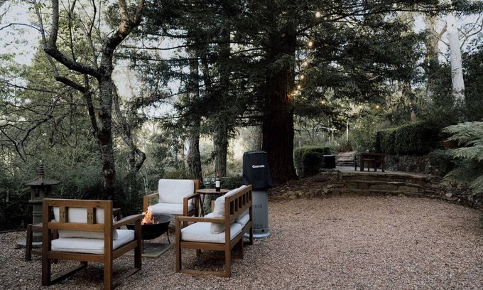 Blackheath House | Sequoia Retreat: Relaxing Bush Cabin in Blackheath