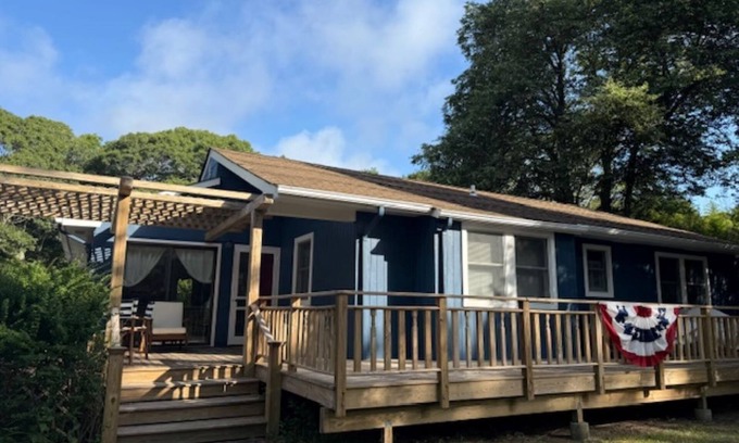 Shelter Island Heights House | Serene 3-bedroom house w/Pool on Shelter Island