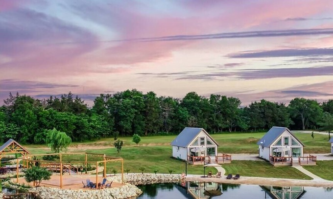 Point House | Serene Cabin with King bed, Loft and Beach! #3
