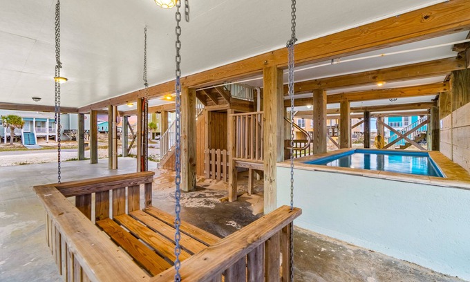 Fort Morgan House | Serene Gulf-view home near beach & golf with private pool & balconies - dogs OK