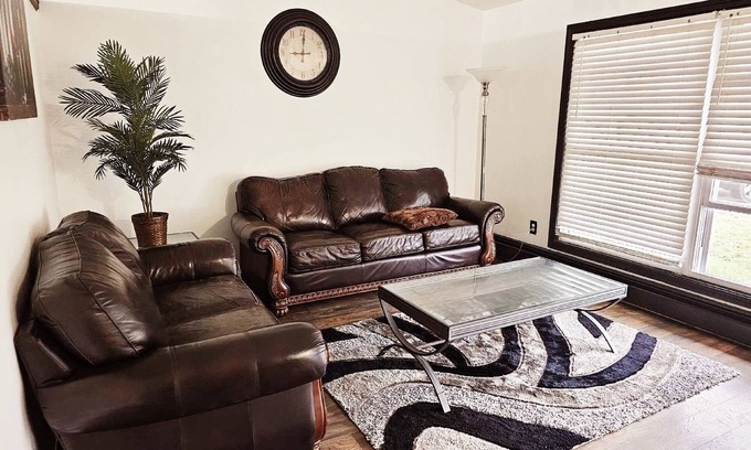 Wyoming House | Serene Haven Retreat: Sleeps 16!
