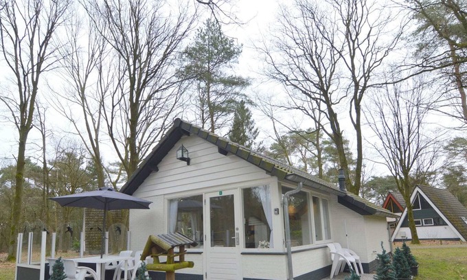 Stramproy House | Serene Holiday Home in Limburg amid a Forest